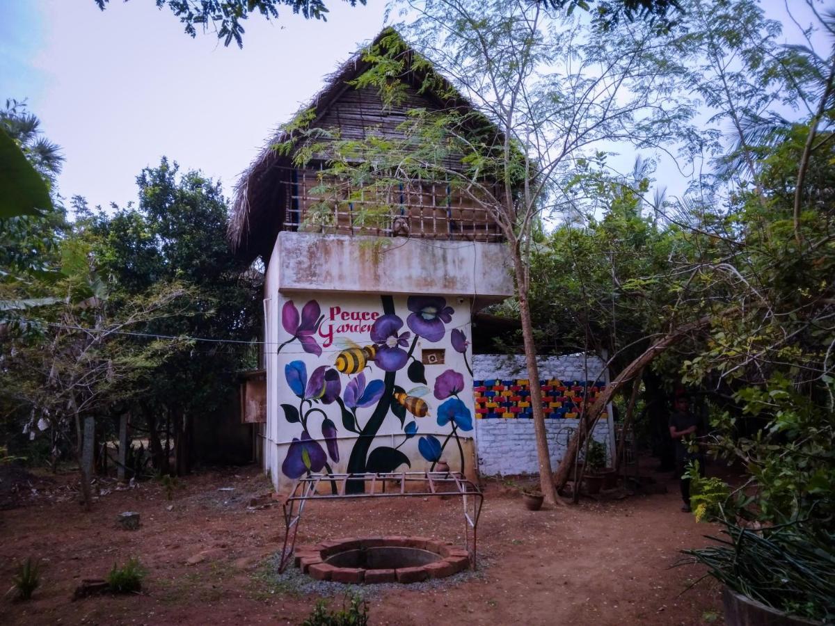 Hostel Peace Garden Auroville Exterior foto